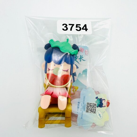 3754 NANCI ROLIFE COLLECTOR FIGURINE - Picture 3 of 3